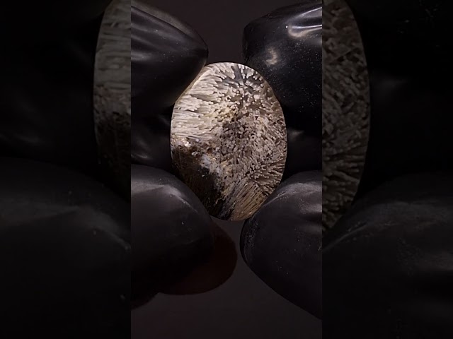 حجر عقيق مسماري خامة فاخرة طبيعي