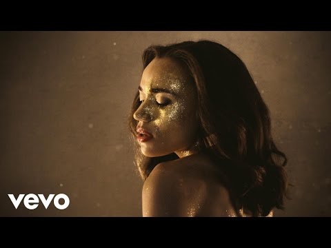 Клип Cazzette feat. Jones - Handful Of Gold