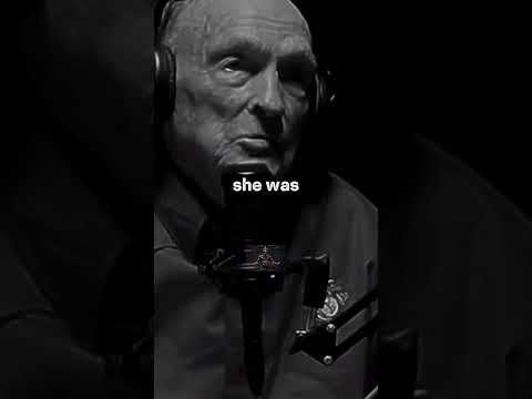 Jocko Willinks: Veterans Mum Forced Him Into Marines.       #jockowillink #marine