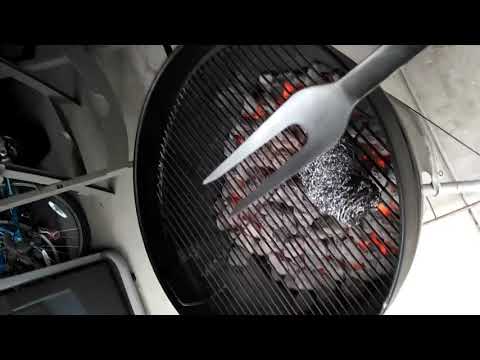 Clean a grill without a wire brush - Safe | Easy |inexpensive.