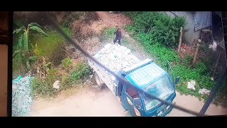 videos de risa tirar basura en la carretera