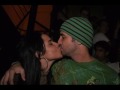 Perlla E Latino Selinho Na Boca