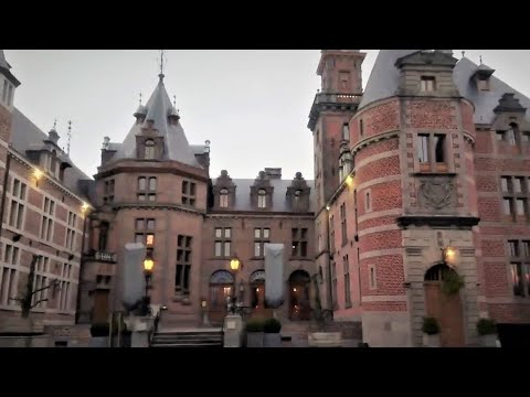 Medieval 13th century castle - Kasteel van Ordingen. Castles in Belgium.