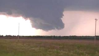 preview picture of video 'New Cambria, MO Wall Cloud-Friday, June 4, 2010'