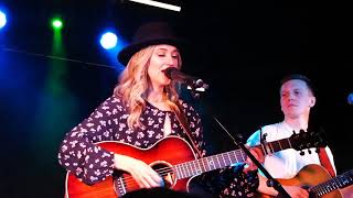 Sarah Darling, &quot;Halley&#39;s Comet&quot; at Borderline 27-10-18 (4)