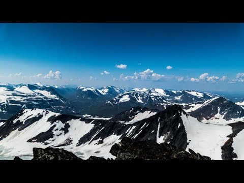 Bestigning av Vuojnestjåhkkå 1952m -Spijkka 1976m i Sarek