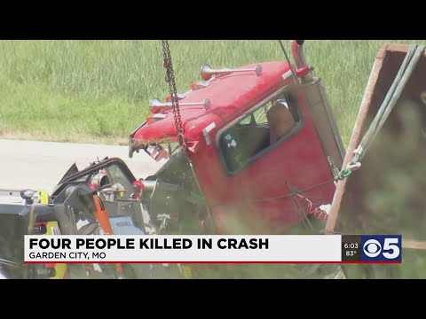 4 killed in crash near Garden City, Missouri