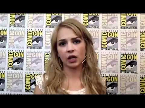 Britt Robertson Interview - Comic Con 2011