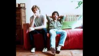 Hall & Oates - I'm Just A Kid (Don't make me feel like a Man)