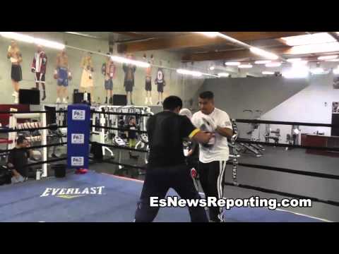robert garcia working with argentinian ko artist jesus cuellar EsNews Boxing