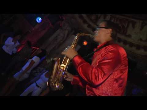 Andrew S.mile & Syntheticsax DJ & SAX Live music show