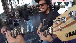 Download lagu Rival Himran Steven And Coconutreezz basscam Bebas Merdeka live bandung mp3