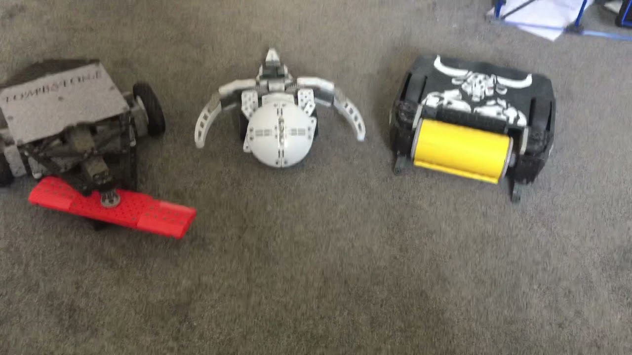 HEXBUG VEX ROBOTICS. Battlebots Warhead, Tombstone and Minotaur.
