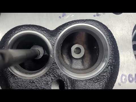 EQ-CH 318B, 318/360 Mopar cylinder head first look. Guide clearance, seat concentricity, thickness