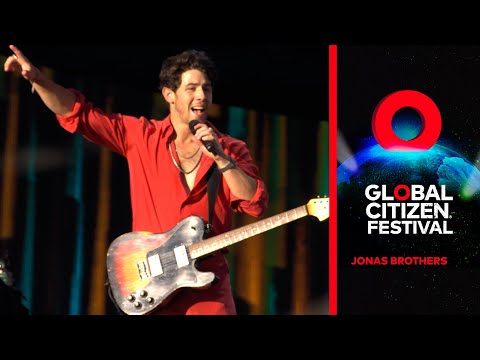 Jonas Brothers Perform 'Leave Before You Love Me' | Global Citizen Festival: NYC