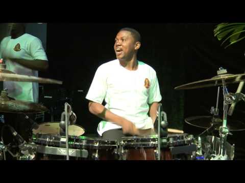 Lagos Community Gospel Choir in "SOMORE"