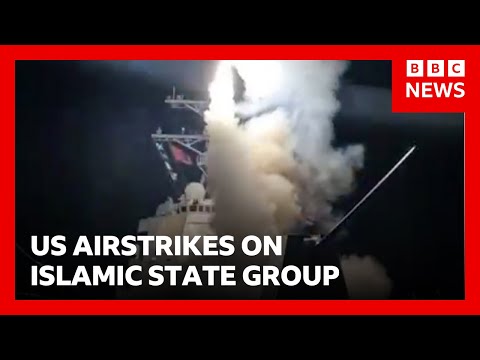美國警告可能在奈及利亞對伊斯蘭國發動更多攻擊！| BBC News (US warns of more strikes on Islamic State group in Nigeria | BBC News)