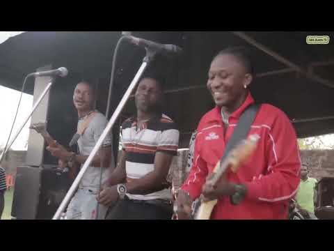 OROBOSA Phil live on stage 2022