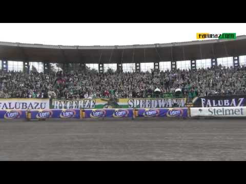 Doping kibiców Falubazu podczas meczu z Unią Tarnów