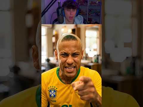 MESSI si finge RONALDO e taglia i capelli di NEYMAR MBAPPE E HAALAND! hanno arrestato CR7! #shorts