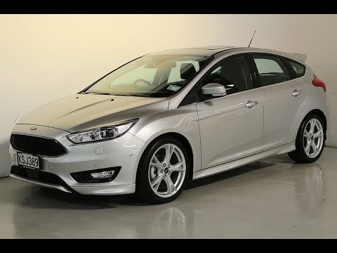 2017 Ford Focus Titanium - Team Hutchinson Ford