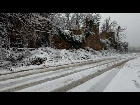 4K HDR Snowy Village - Peaceful Snowing at Dusk -  Relaxing Snowfall Video