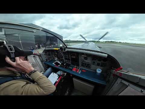 Pilatus PC6 Turbo Porter : PT6 A-27 Startup