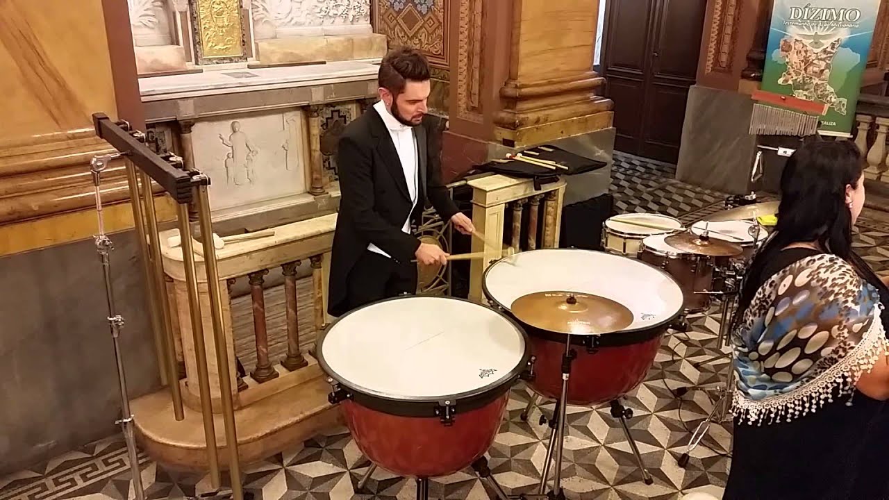 Cerimônia de casamento marcha Nupcial e odisséia  com Campanas / Timpano /Percussão