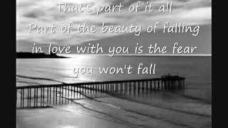 Joshua Radin- The Fear You Won&#39;t Fall (Lyrics)