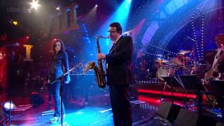 Alison Moyet - Love Letters (Jools Annual Hootenanny 2010)