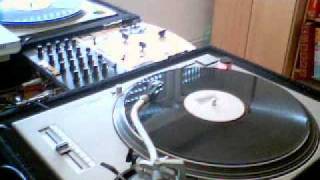 MrWide @ D' Influence "hypnotize" (funky as f**k mix) @ 1997 - rare promo