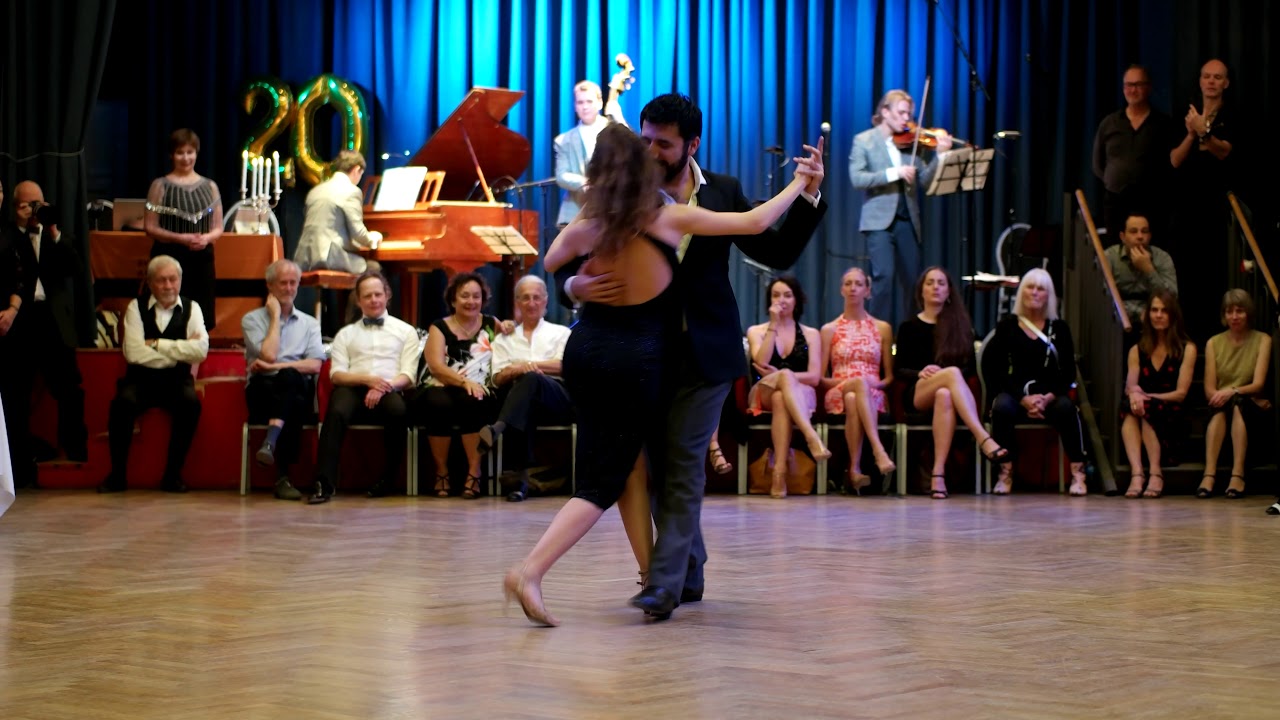 Andrés Molina and Natacha Lockwood with Tango En Vivo (milonga)