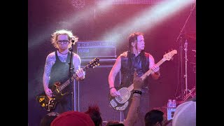 Saliva - Here Without You (3 Doors Down dedicated cover) [Live] (2025) - Fremont Street Experience