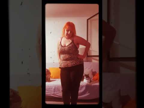 puri x valeria sandoval feat papi mickey dinero-cola