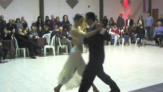 Diego Escobar y Angelina Staudinger "con flauta y guitarra" RIO IV JULIO 2012, CLUB MAIPU