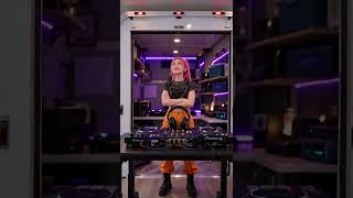 Download lagu She Built a Luxury DJ Studio… But She Chose the Cargo Trailer 😂🎧 #shorts #dj #music #funny #comedy mp3