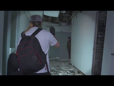 MACCHIE DI SANGUE E UNA PERSONA MISTERIOSA DENTRO GLI UFFICI ABBANDONATI A MILANO