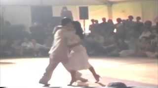 Javier Rodriguez y Geraldine Rojas si esibiscono a Fivizzano nel 2002 di Francesco El Actor