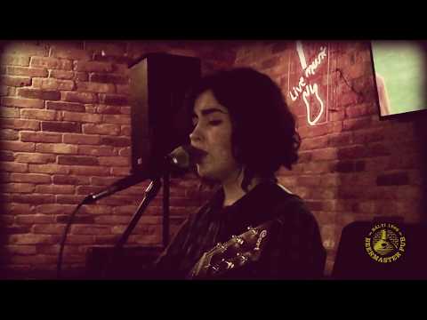 IRINA REVENCO sings live at Beermaster Pub!