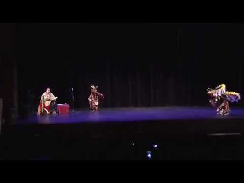 Robert Tree Cody performs at ¡Globalquerque! 2014 (Clip 1)