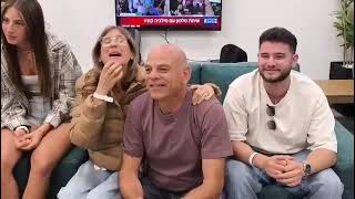 "הוא עומד על הרגליים והוא מחייך״: משפחת אהל מחכה בהתרגשות לאלון בבסיס רעים (חדשות ערוץ 7) - התמונה מוצגת ישירות מתוך אתר האינטרנט יוטיוב. זכויות היוצרים בתמונה שייכות ליוצרה. קישור קרדיט למקור התוכן נמצא בתוך דף הסרטון "הוא עומד על הרגליים והוא מחייך״: משפחת אהל מחכה בהתרגשות לאלון בבסיס רעים (חדשות ערוץ 7) - התמונה מוצגת ישירות מתוך אתר האינטרנט יוטיוב. זכויות היוצרים בתמונה שייכות ליוצרה. קישור קרדיט למקור התוכן נמצא בתוך דף הסרטון