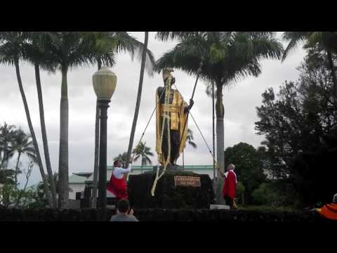 ハワイ留学生活　カメハメハデー2016　レイ　ドレーピング　セレモニー