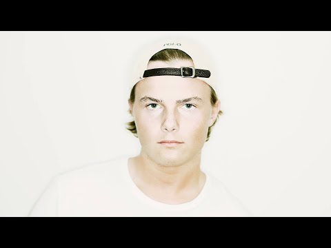 Jakob Liedholm vs. Avicii feat. Andreas Moe - Fade Into Wishes (Tomicii Edit)