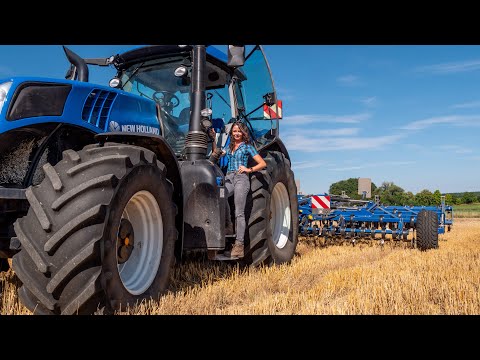 Frauenpower | NEW HOLLAND | Stoppelsturz | Rhöner Landtechnik