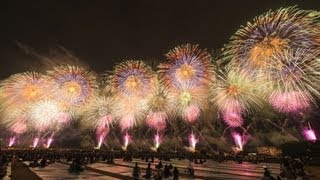 preview picture of video '2013 長岡花火 フェニックス フェニックス席よりど迫力映像 NAGAOKA FIREWORKS FENIX'