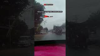Download lagu Story Wa-Lagi menyetir Mobil- Di Hari Hujan mp3