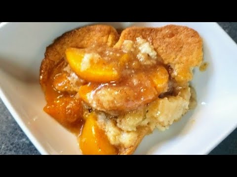 The PERFECT Holiday Cream Cheese Peach Cobbler Recipe