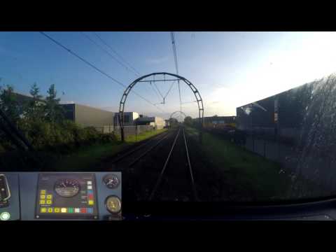 A train driver's view: Utrecht CS - Almere Oostvaarders, SLT, 05-Aug-2016.