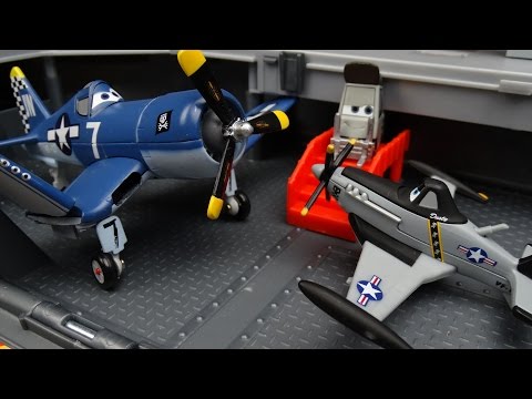 Disney CARS Toys & Planes Movie Dusty Crophopper Yorkie Aircraft Carrier Playset