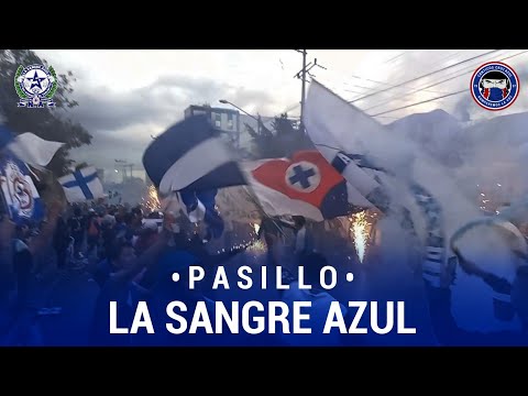 "Pasillo • La Sangre Azul • Clásico Hidalguense" Barra: La Sangre Azul • Club: Cruz Azul